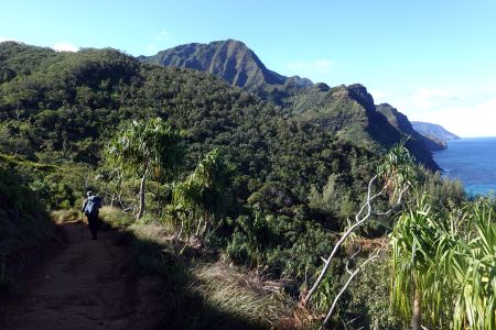 Kalalau trek jsme zahájili ve dvou, Pepa se však velice brzo musel vrátit.  